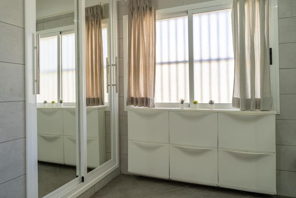 Apartment In Front Of The Ocean Los Cristianos  Εξωτερικό φωτογραφία